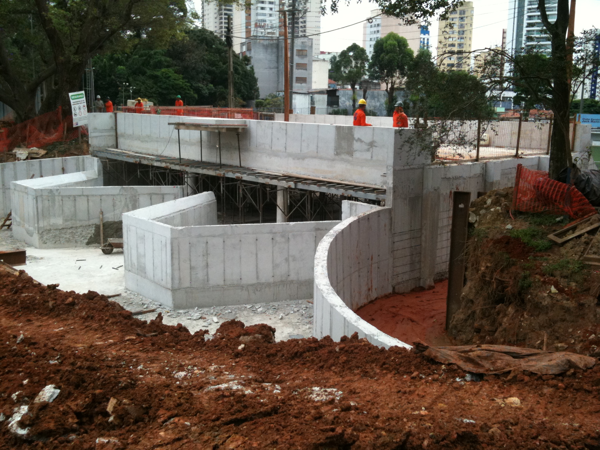 PMSP: Aclimação - Obras de Saneamento